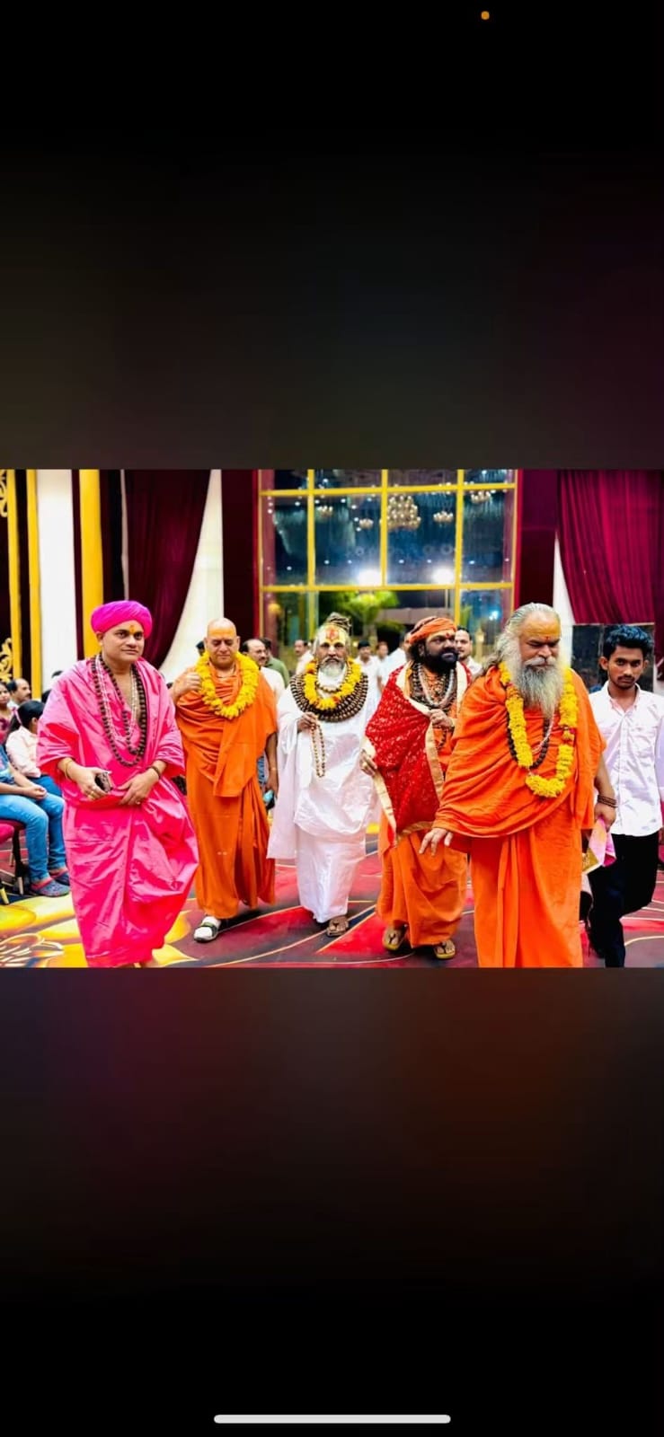 संत शोभायात्रा में गुरुजी